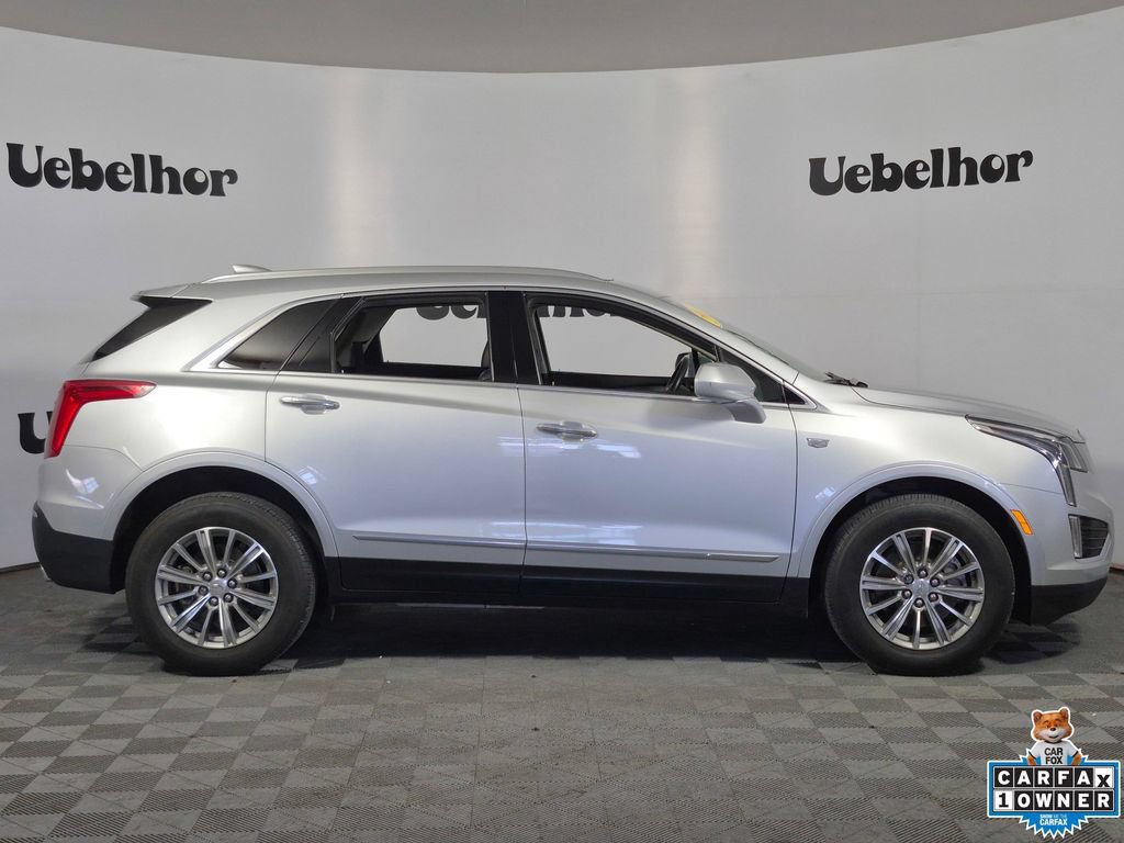 Used 2017 Cadillac XT5 Luxury w/ Driver Awareness Package AWD/4WD image 8