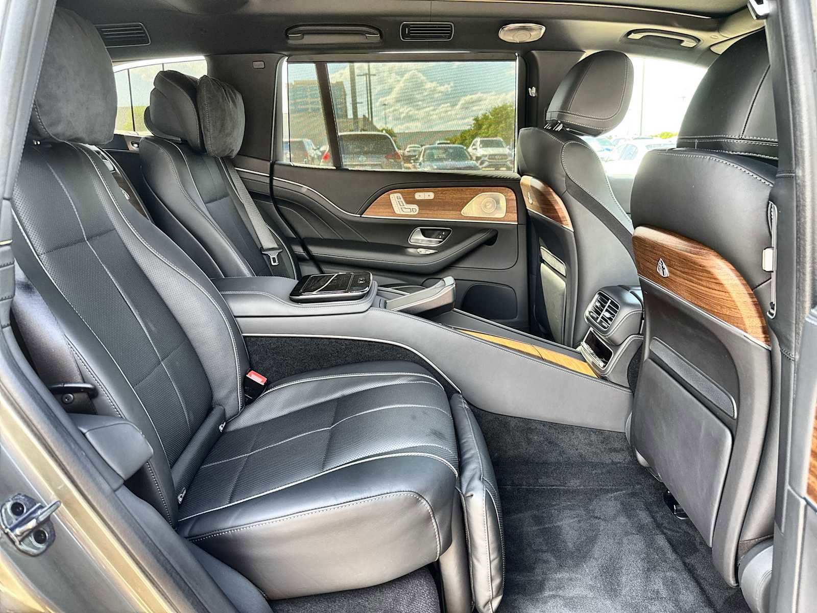 Certified 2023 Mercedes-Benz Maybach GLS 600 4MATIC image 19