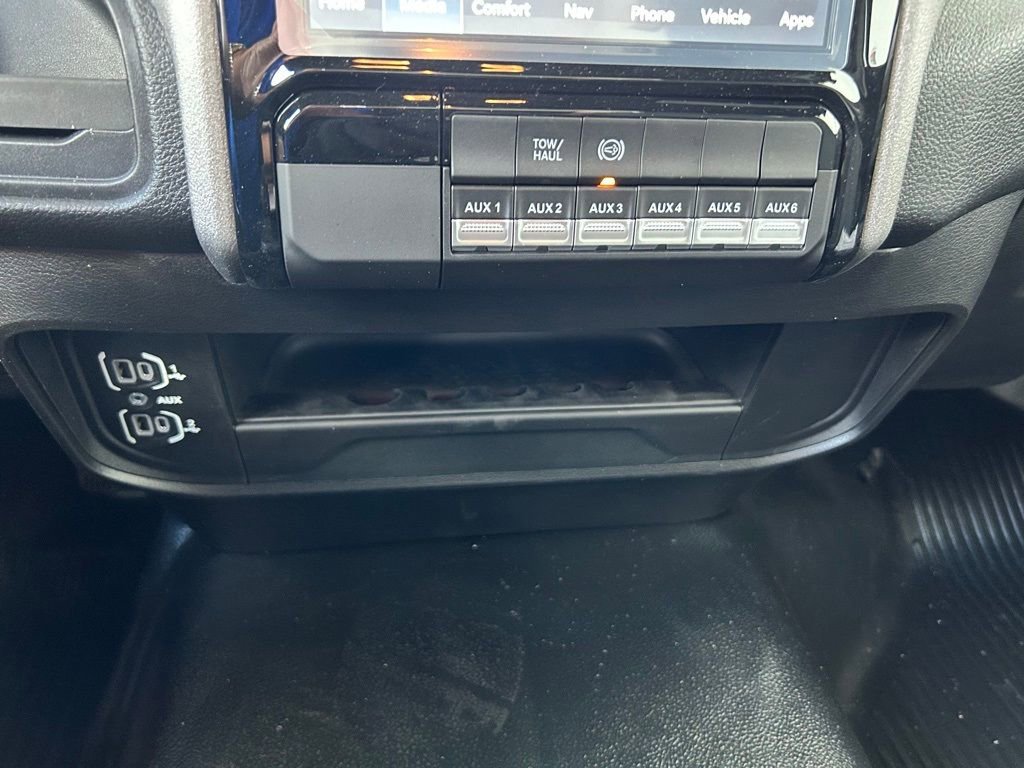 New 2024 RAM 3500 Tradesman image 33