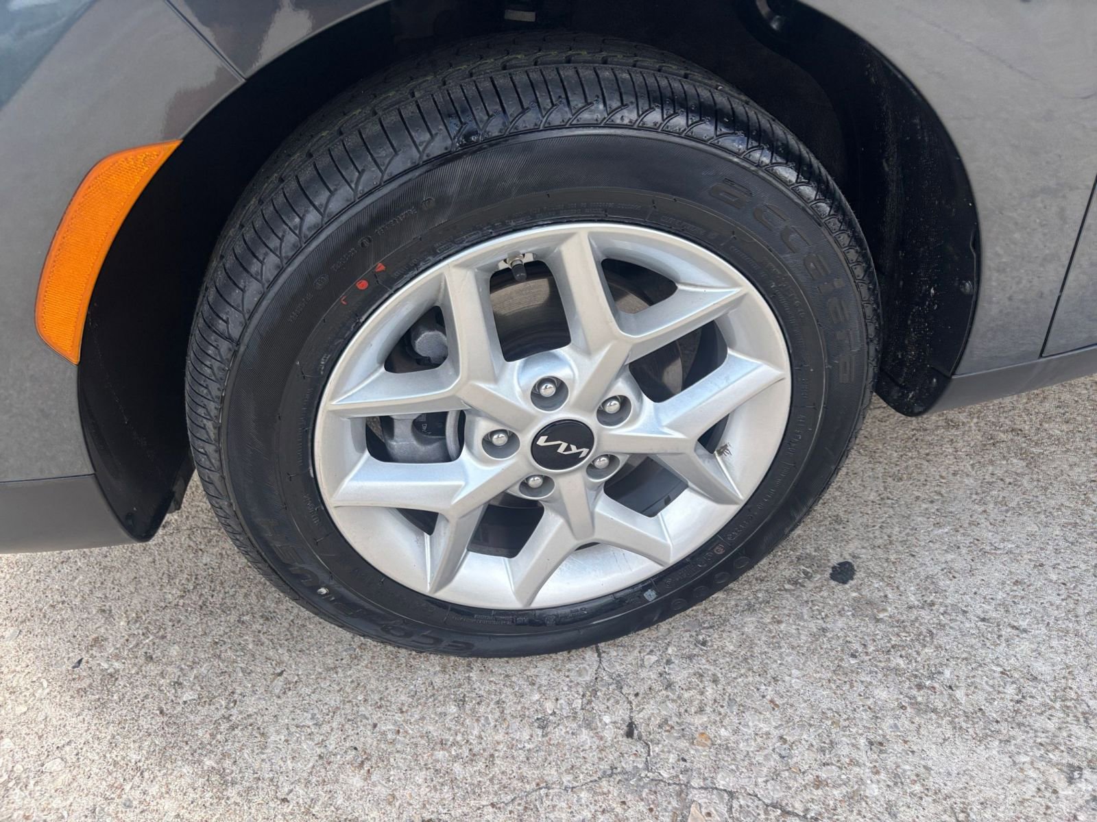 Used 2025 Kia Soul LX w/ LX Technology Package image 28