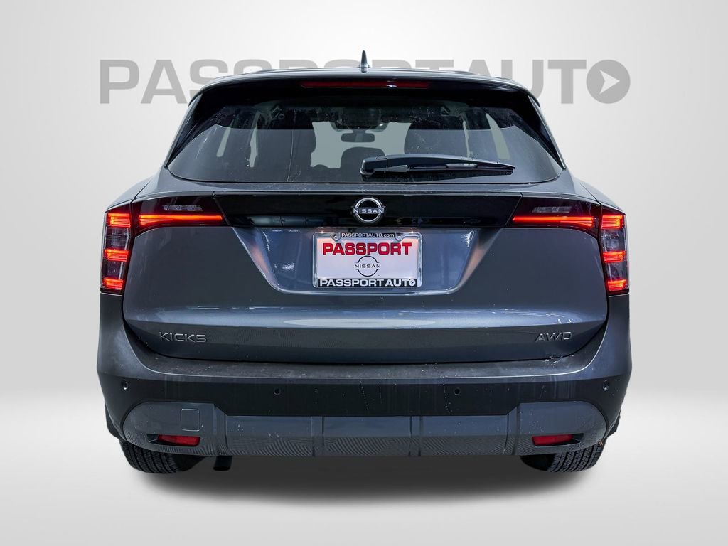 Certified 2025 Nissan Kicks SV image 6