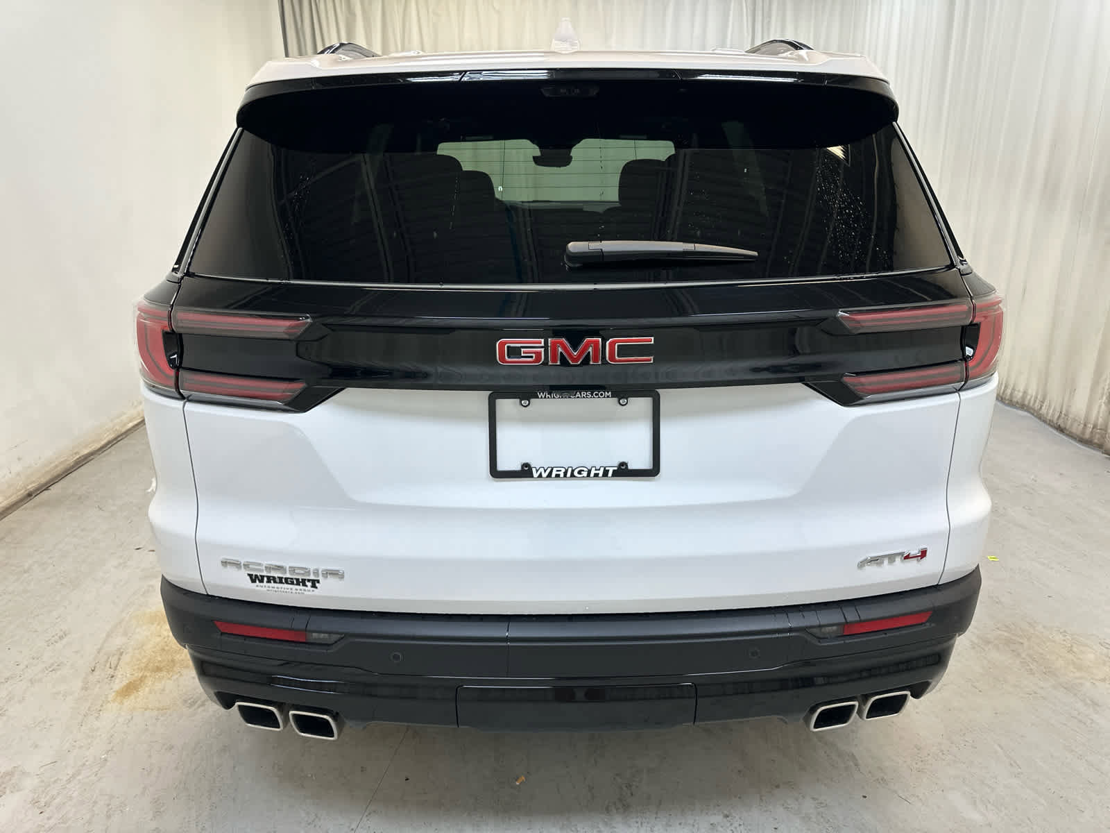 New 2026 GMC Acadia AT4 w/ Luxury Package image 9