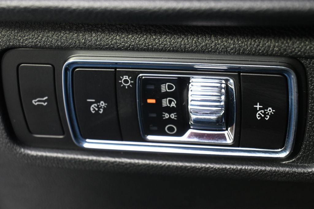 Used 2026 Lincoln Corsair Premiere AWD/4WD image 24