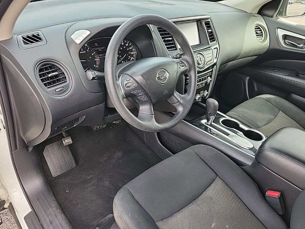 Used 2018 Nissan Pathfinder S FWD image 9