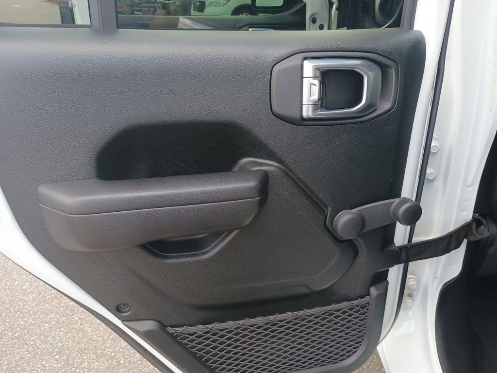 Used 2021 Jeep Wrangler Unlimited Sport AWD/4WD image 15