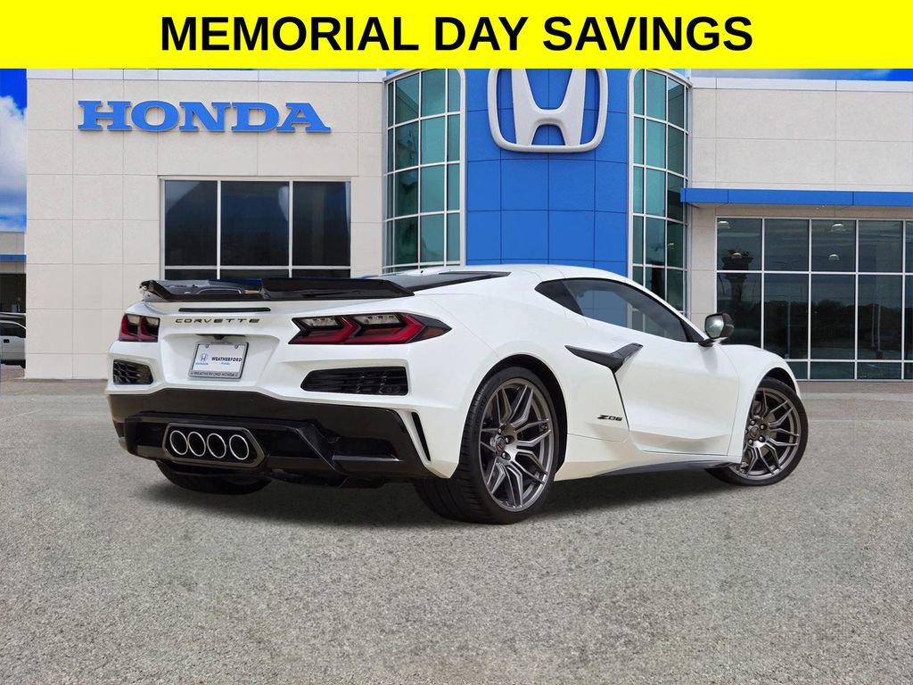Used 2024 Chevrolet Corvette Z06 w/ Battery Protection Package RWD image 3