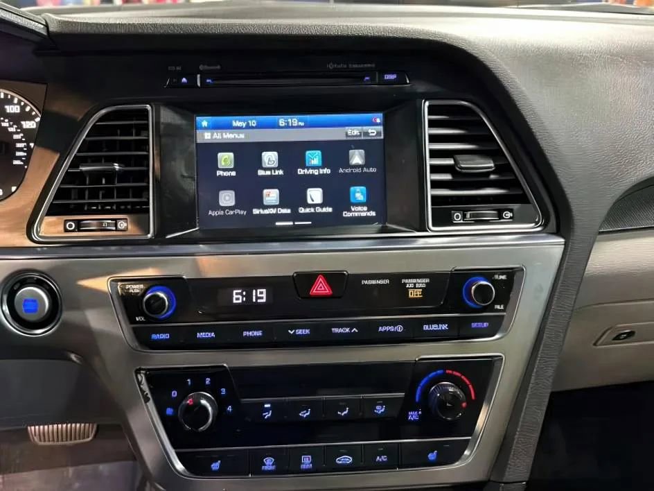 Used 2017 Hyundai Sonata Sport w/ Value Edition Package 02 image 16