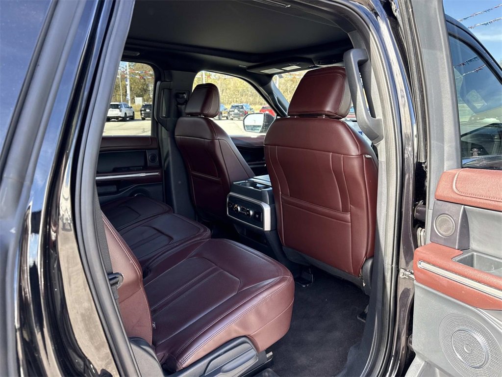 Used 2023 Ford Expedition Max Limited image 28