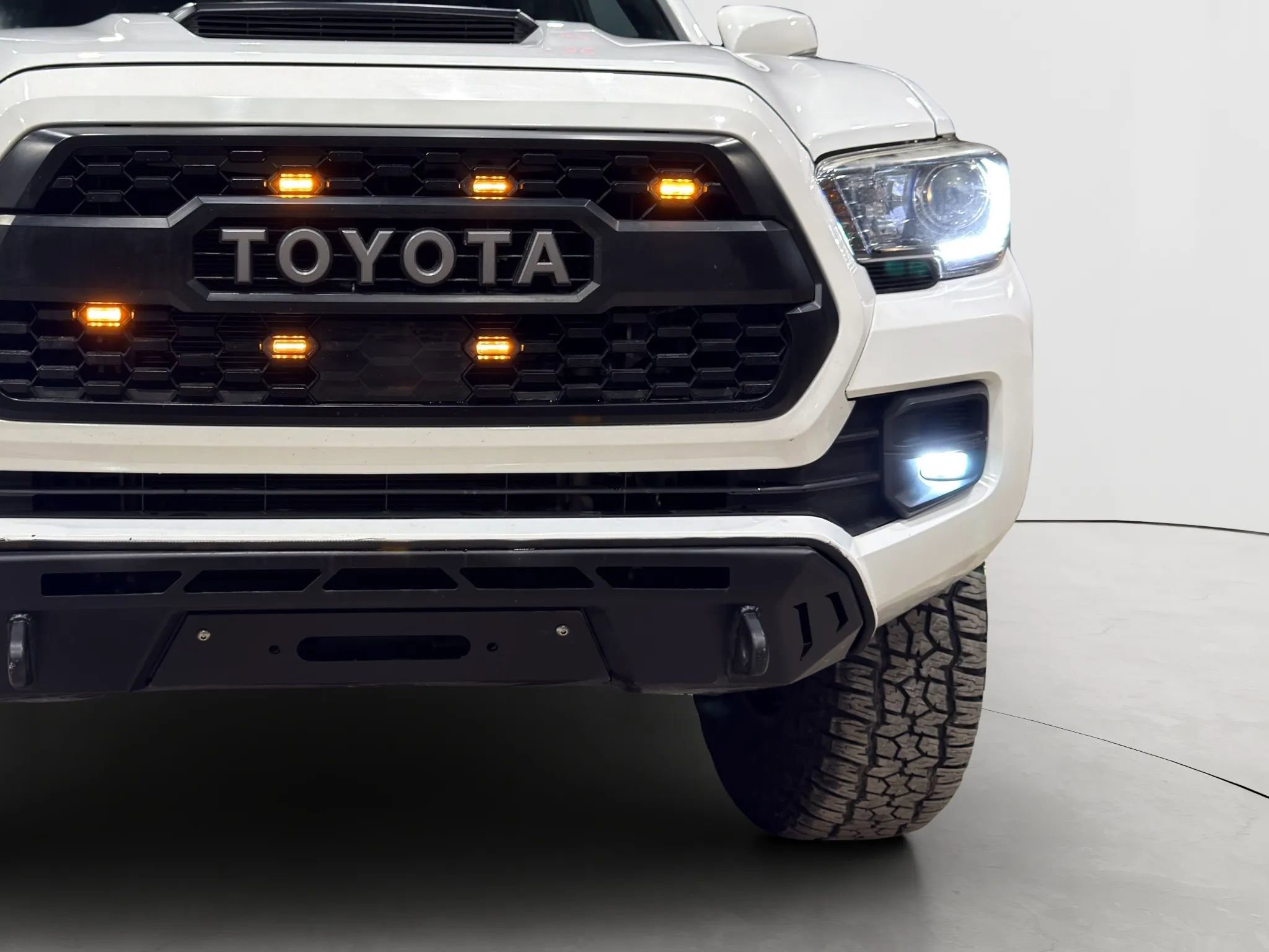 Used 2018 Toyota Tacoma TRD Pro image 32