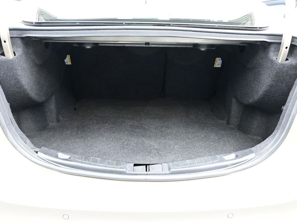 Used 2017 Ford Fusion Titanium image 11