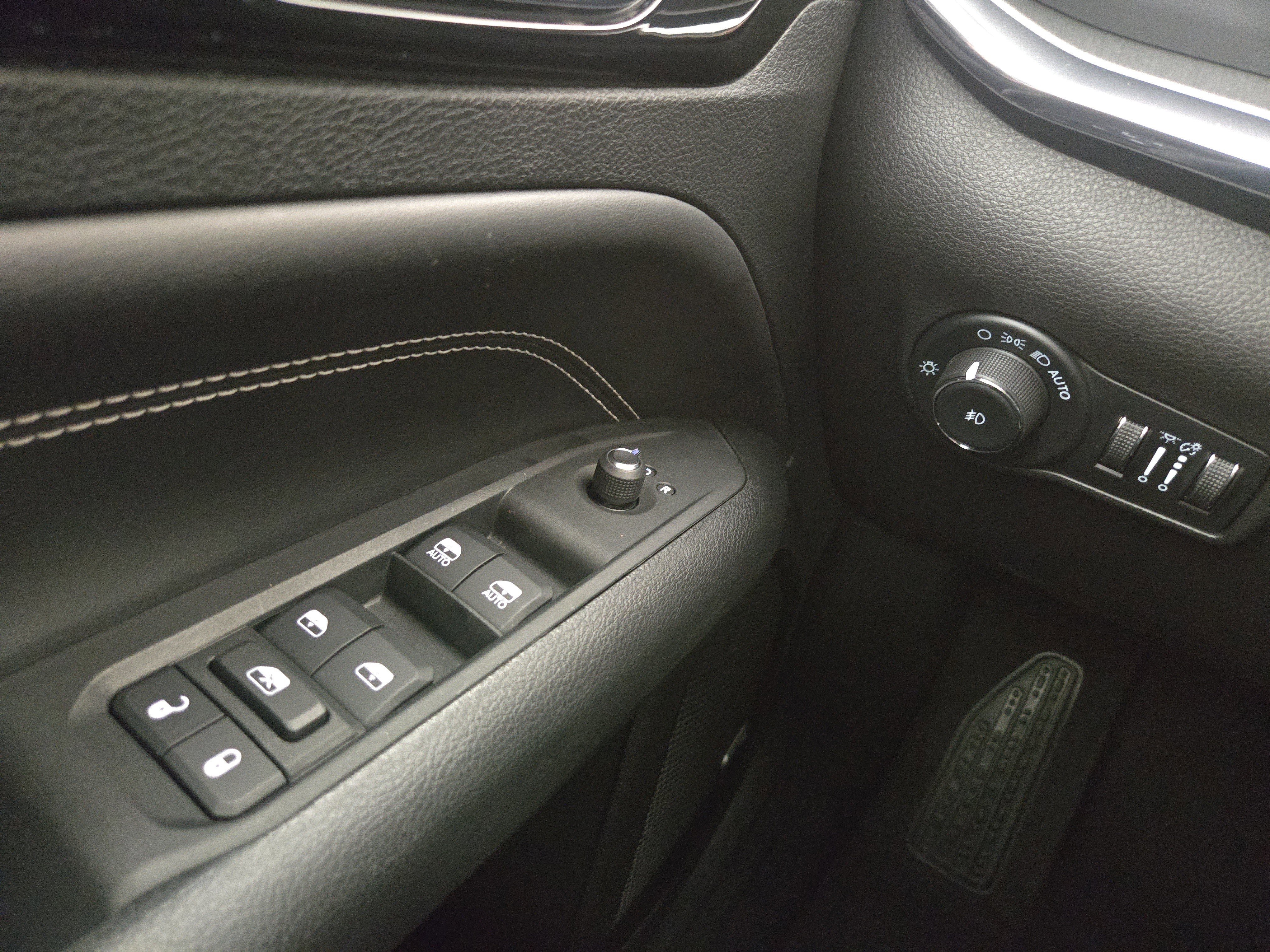 Used 2022 Jeep Compass High Altitude image 30