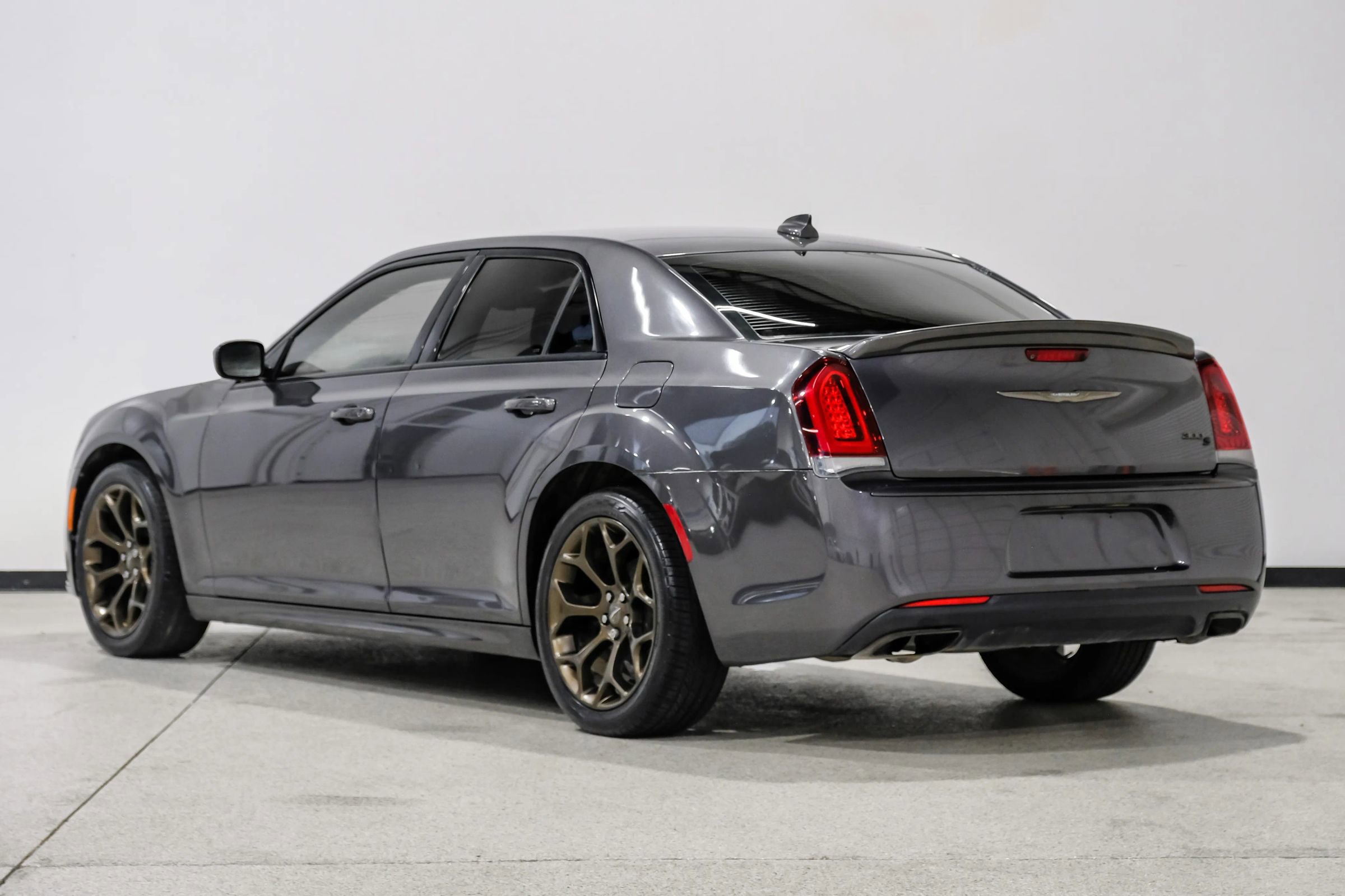 Used 2017 Chrysler 300 S w/ S Model Appearance Package image 8