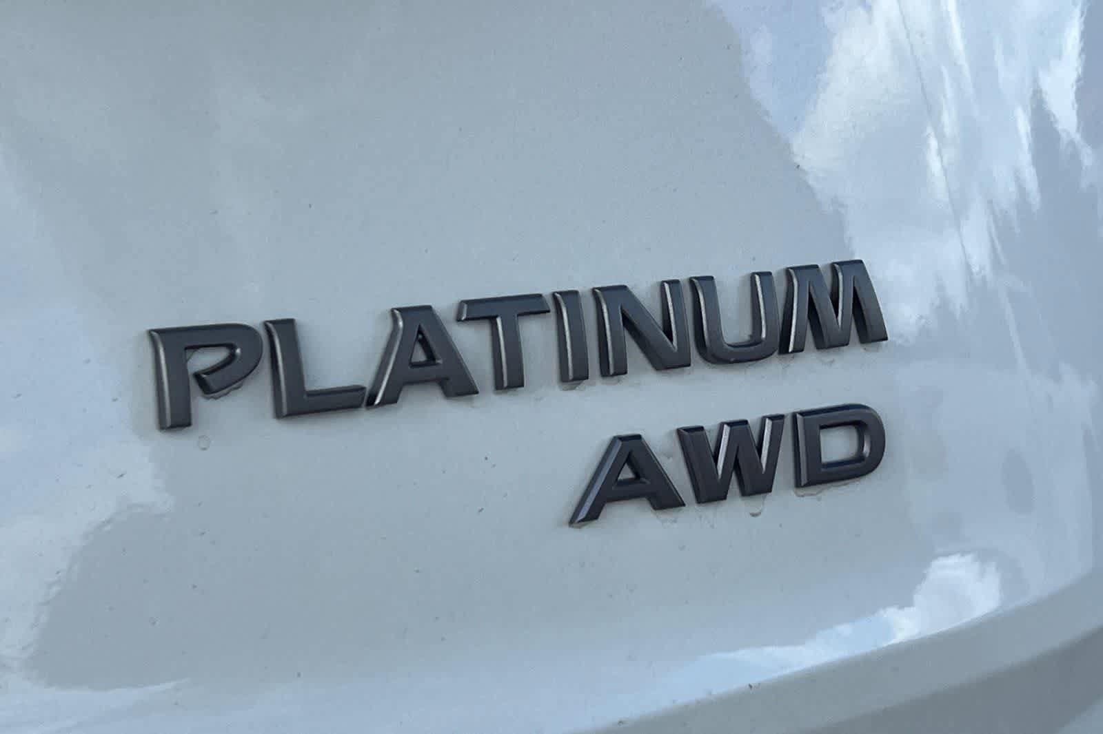 New 2026 Nissan Rogue Platinum image 17