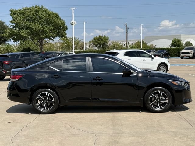 Used 2025 Nissan Sentra SV w/ Trunk Package FWD image 4