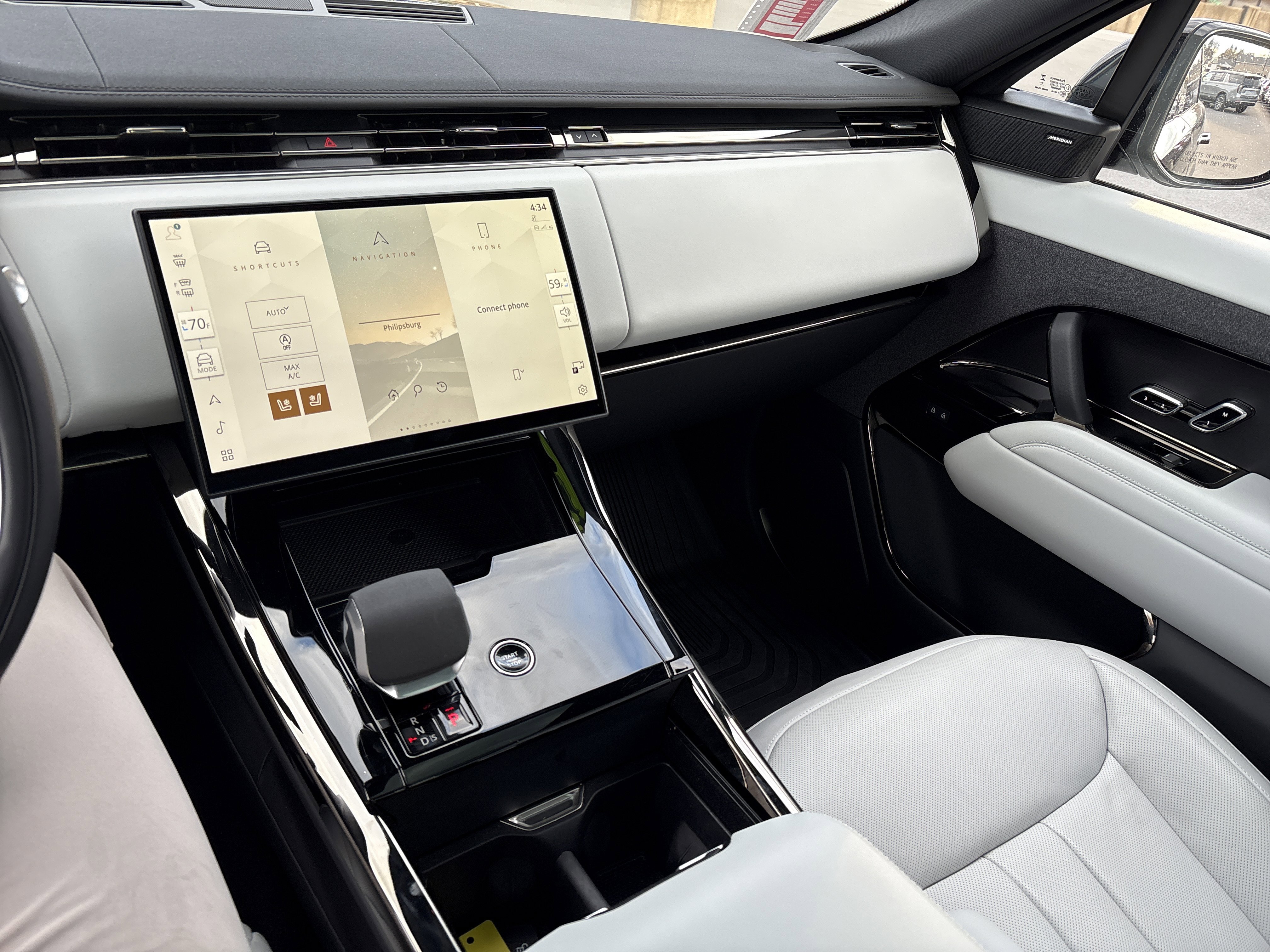 Used 2024 Land Rover Range Rover Sport SE image 22