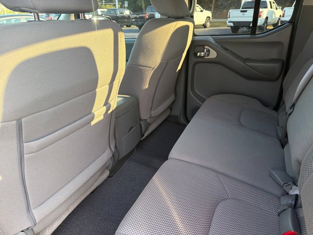 Used 2019 Nissan Frontier SV AWD/4WD image 15