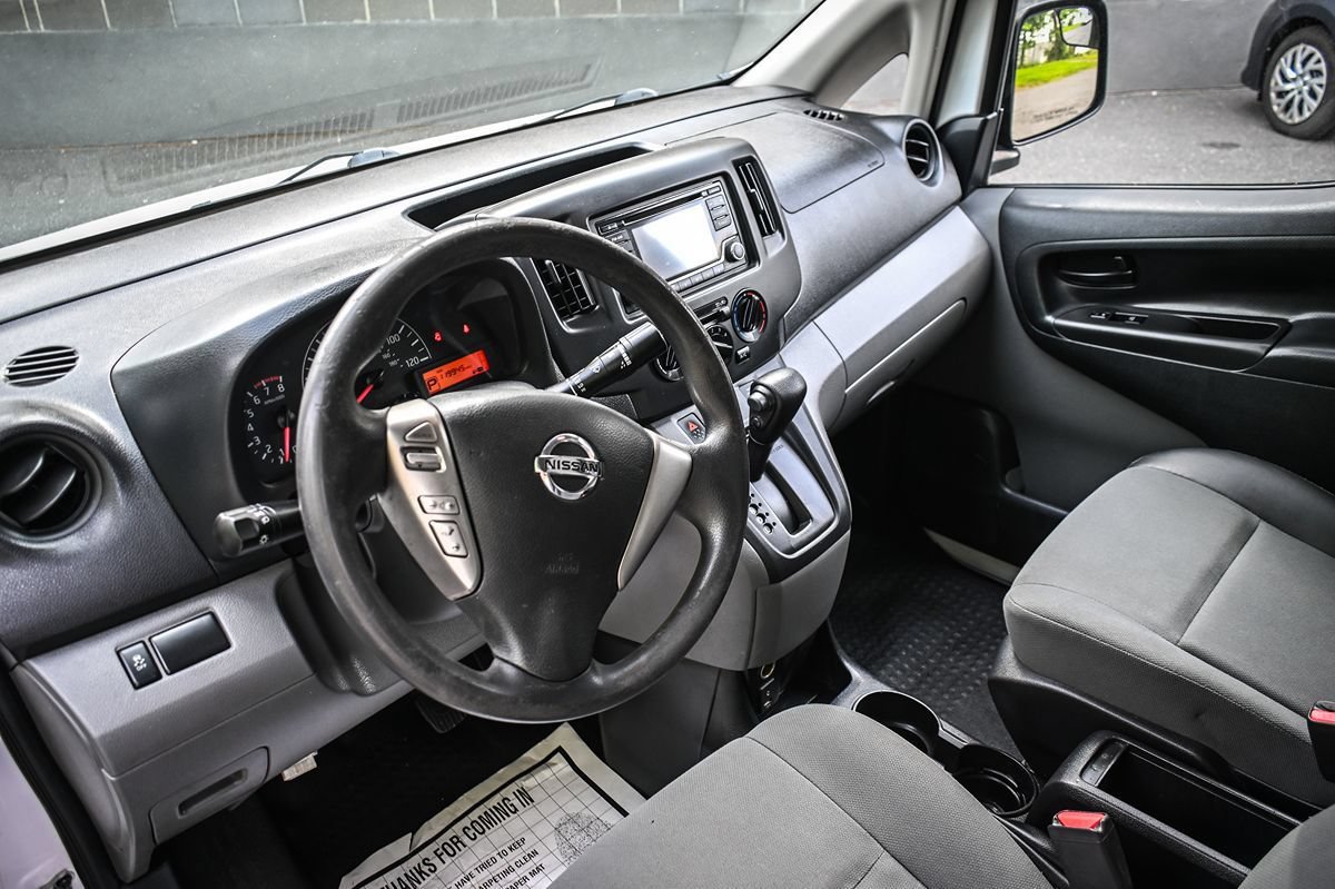 Used 2019 Nissan NV200 S FWD image 9