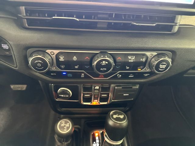 Used 2024 Jeep Wrangler Unlimited w/ Convenience Group image 22