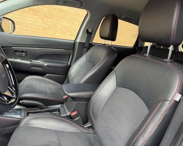 Used 2022 Mitsubishi Outlander Sport SE image 14