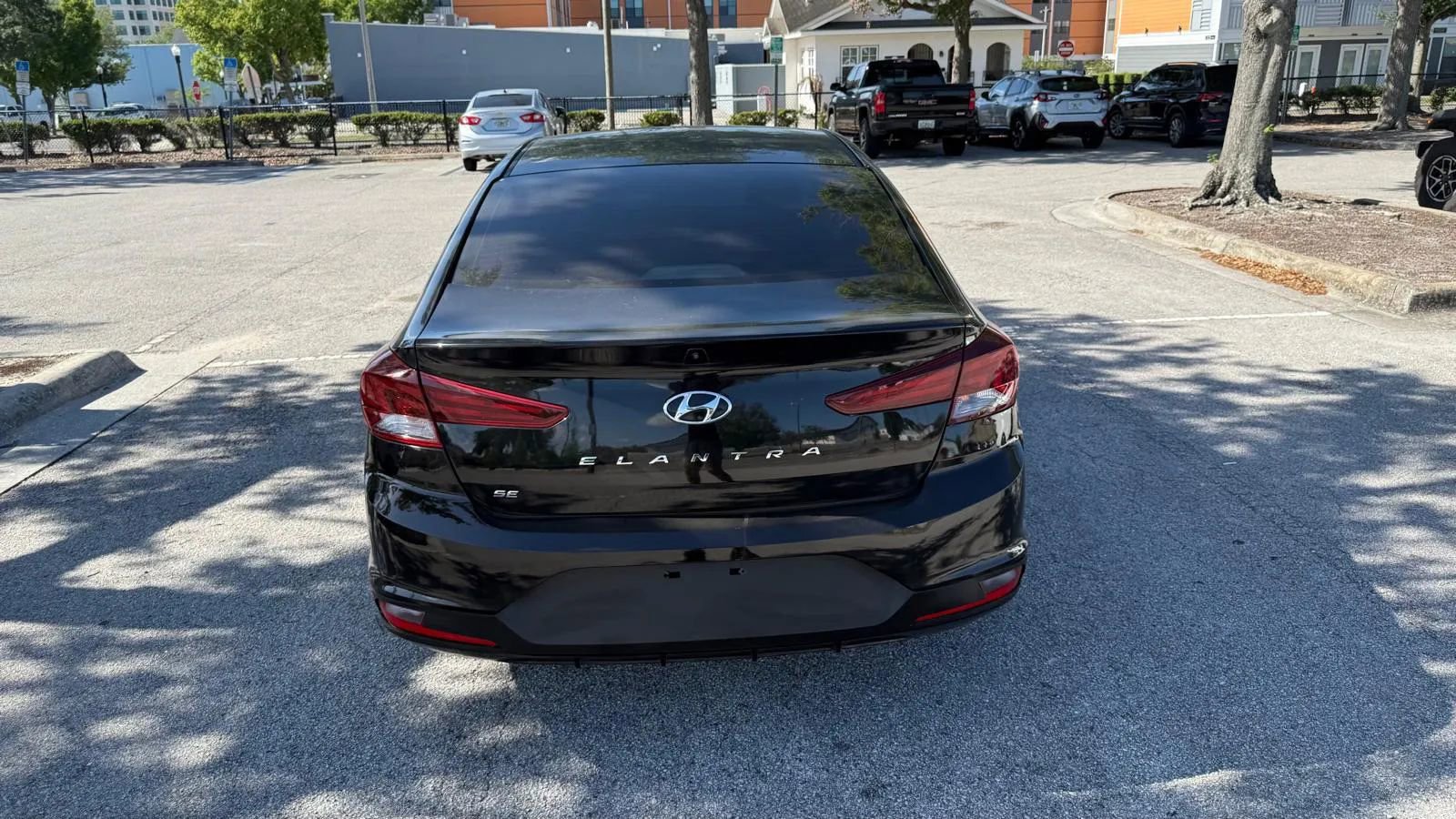 Used 2019 Hyundai Elantra SE w/ Cargo Package FWD image 8