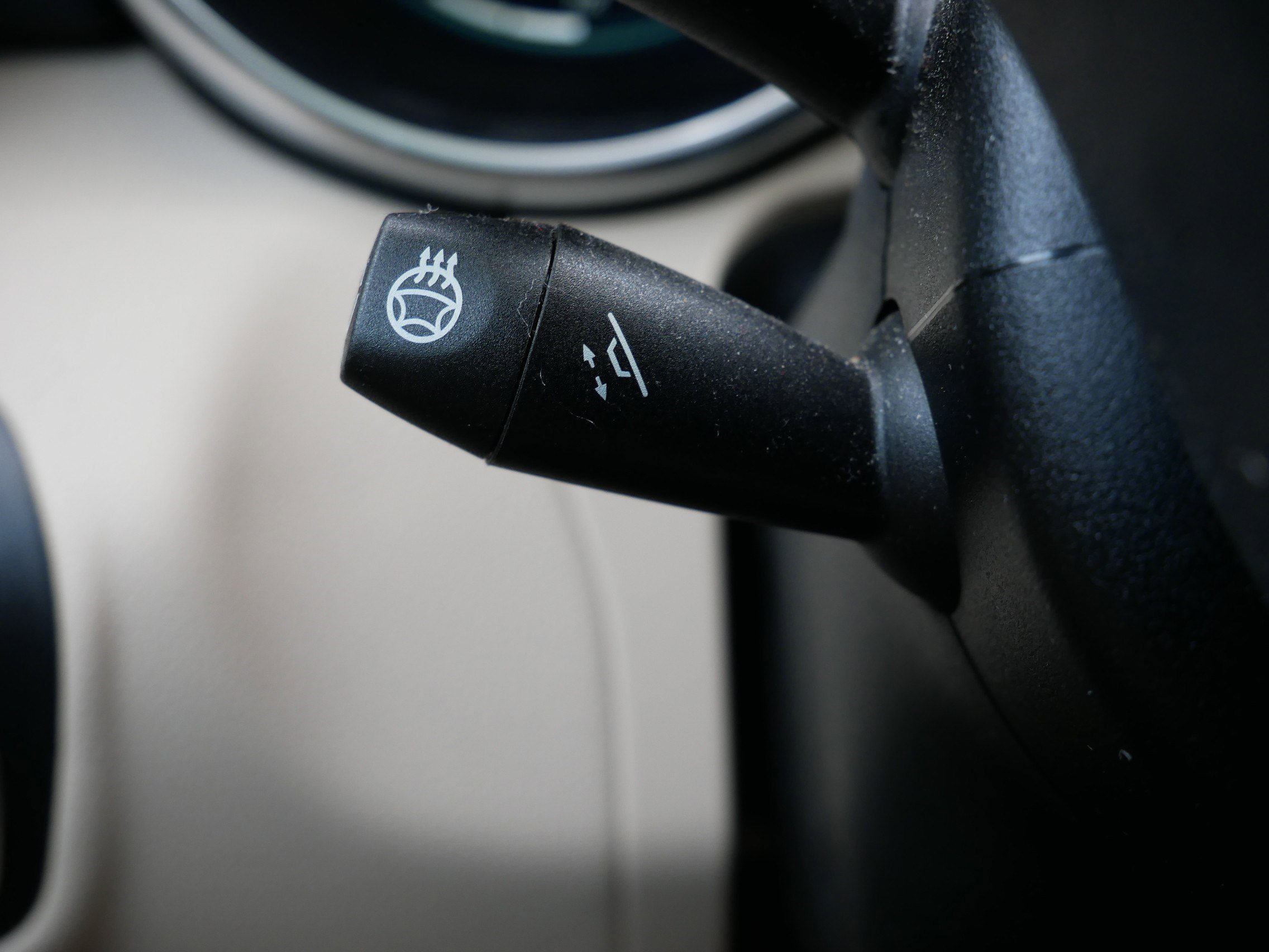 Used 2020 Mercedes-Benz GLC 300 4MATIC image 26