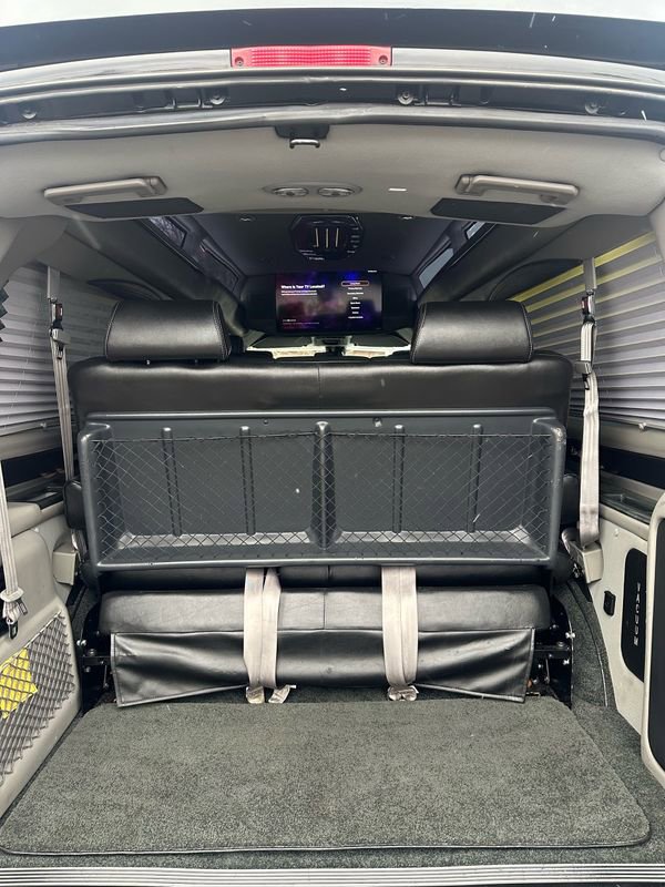 Used 2019 GMC Savana 2500 Extended image 18