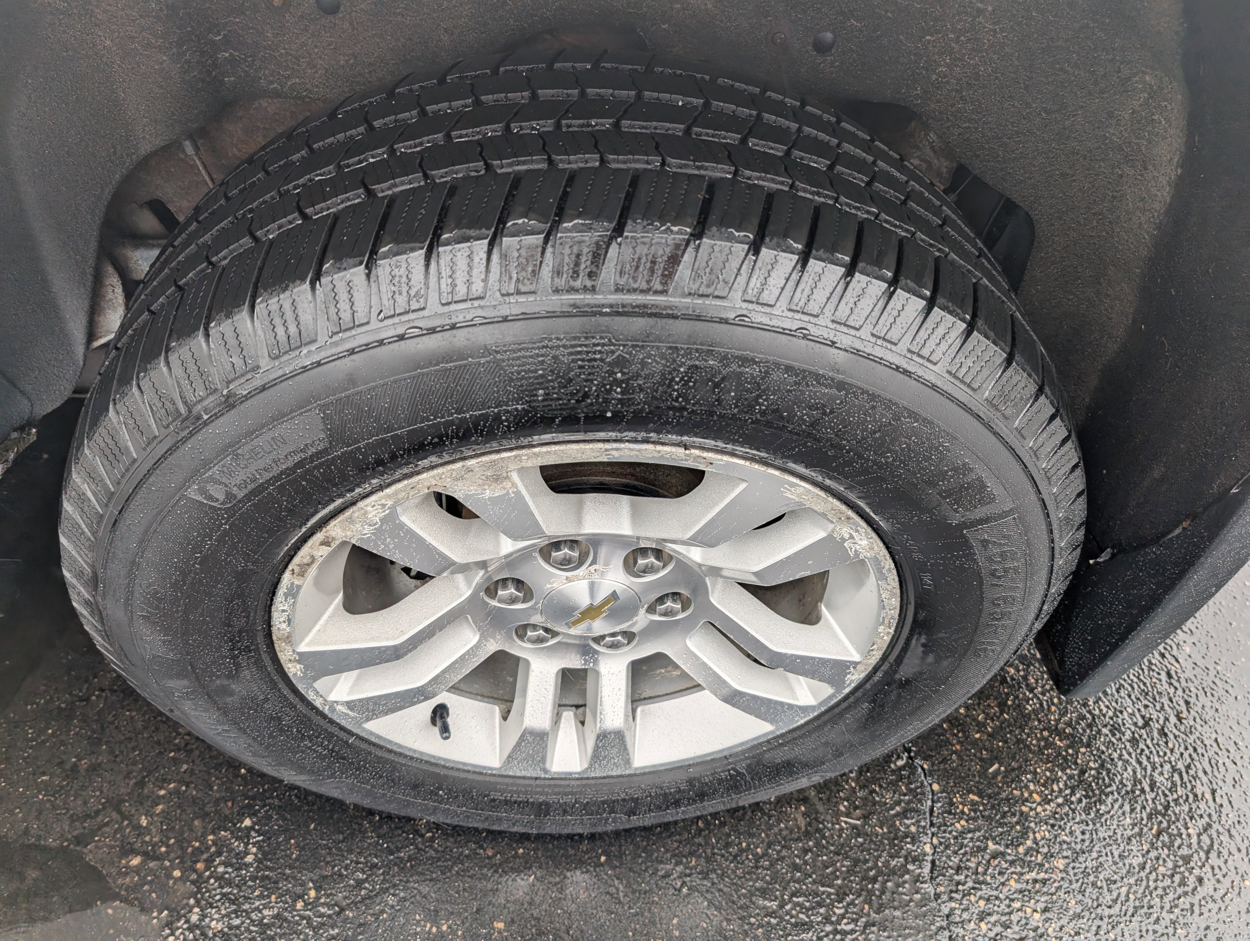 Used 2015 Chevrolet Suburban LT w/ Max Trailering Package AWD/4WD image 10