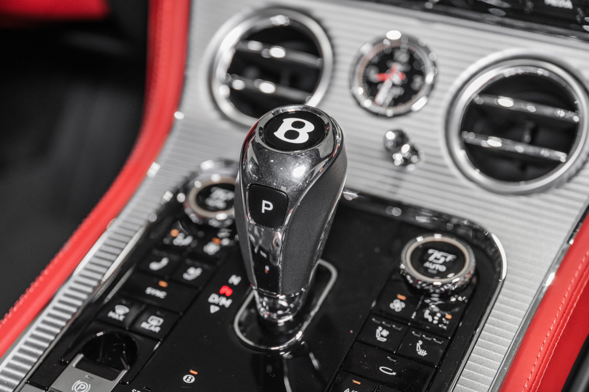 Used 2023 Bentley Continental GT Azure AWD/4WD image 37