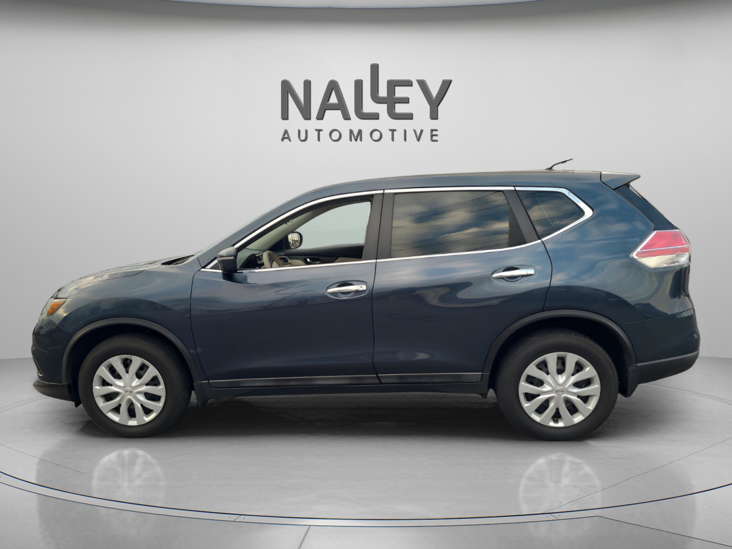 Used 2014 Nissan Rogue S image 3