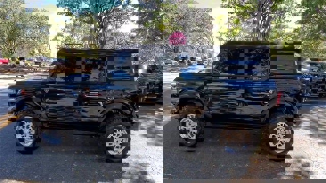 Used 2022 Ford Bronco Badlands image 36