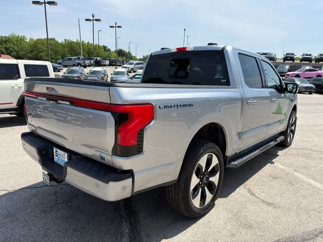Used 2022 Ford F150 Lightning Platinum AWD/4WD image 7