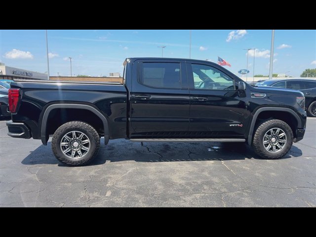Certified 2024 GMC Sierra 1500 AT4 w/ AT4 Preferred Package AWD/4WD image 9