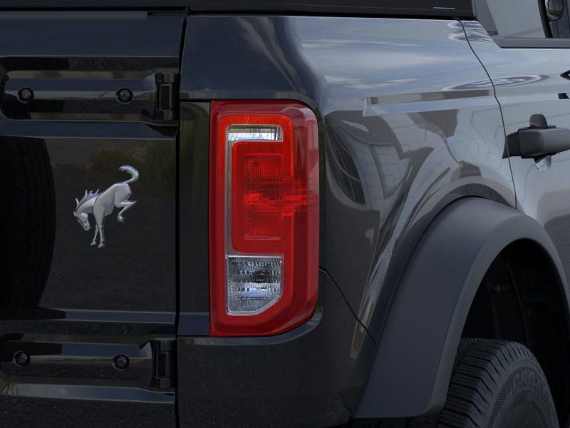 New 2025 Ford Bronco 4-Door image 23
