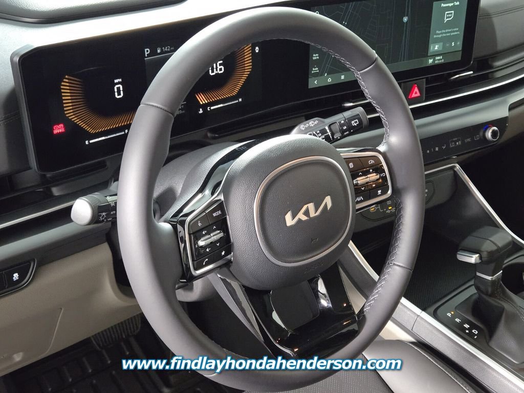 Used 2026 Kia Carnival FWD image 26