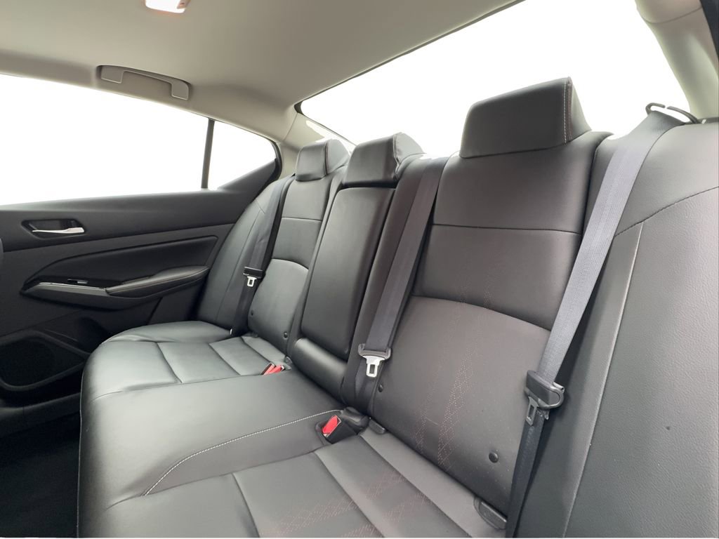 Used 2024 Nissan Altima 2.5 SR w/ SR Premium Package image 25