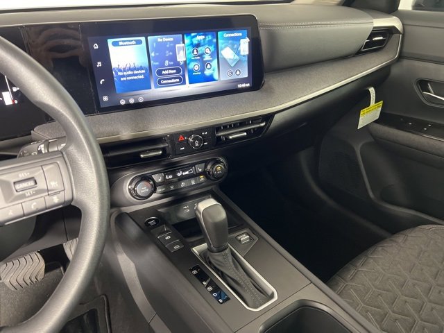 New 2026 Nissan Kicks SV w/ SV Premium Package image 24