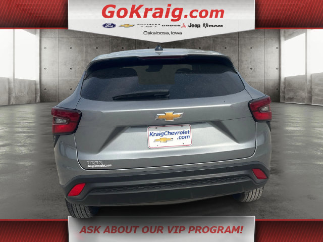 Used 2026 Chevrolet Trax LS FWD image 6