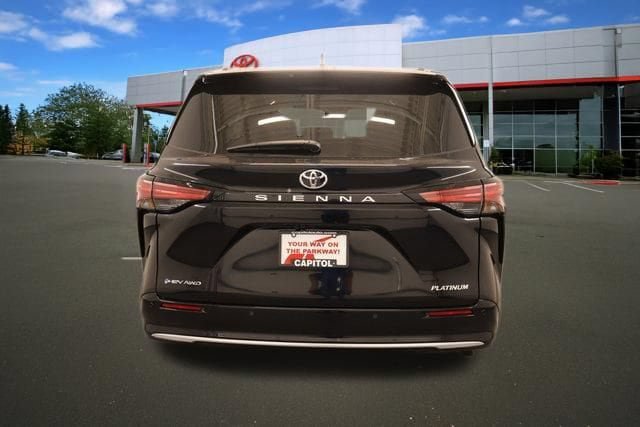 New 2026 Toyota Sienna Platinum AWD/4WD image 4