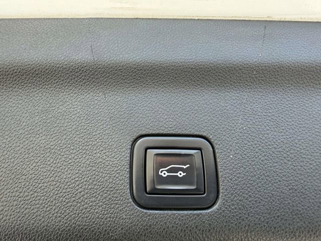 Used 2022 Cadillac Escalade ESV Sport Platinum image 7