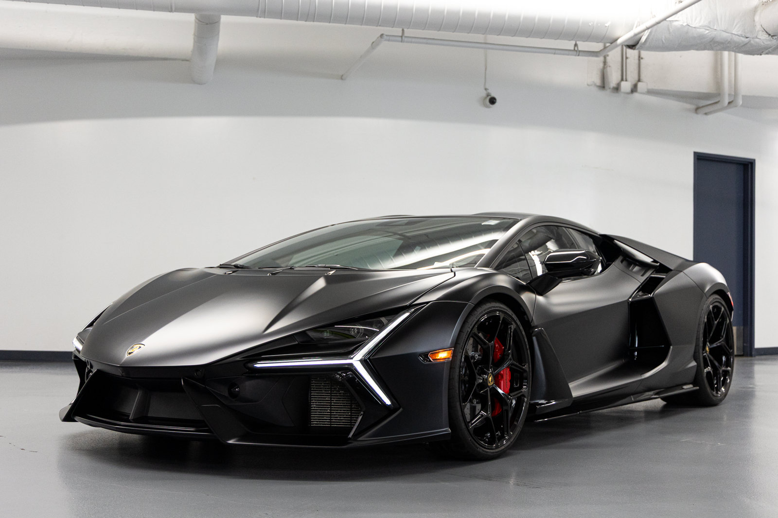 Used 2024 Lamborghini Revuelto AWD/4WD image 6