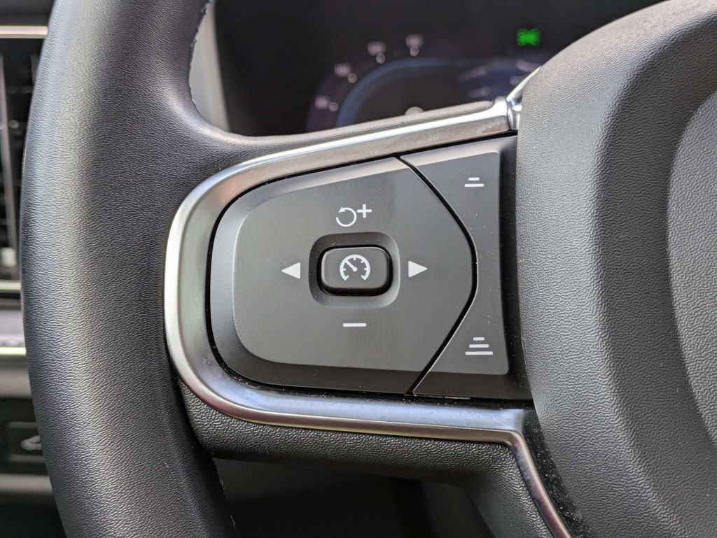 Used 2023 Volvo S60 B5 Core w/ Protection Package Premier image 31