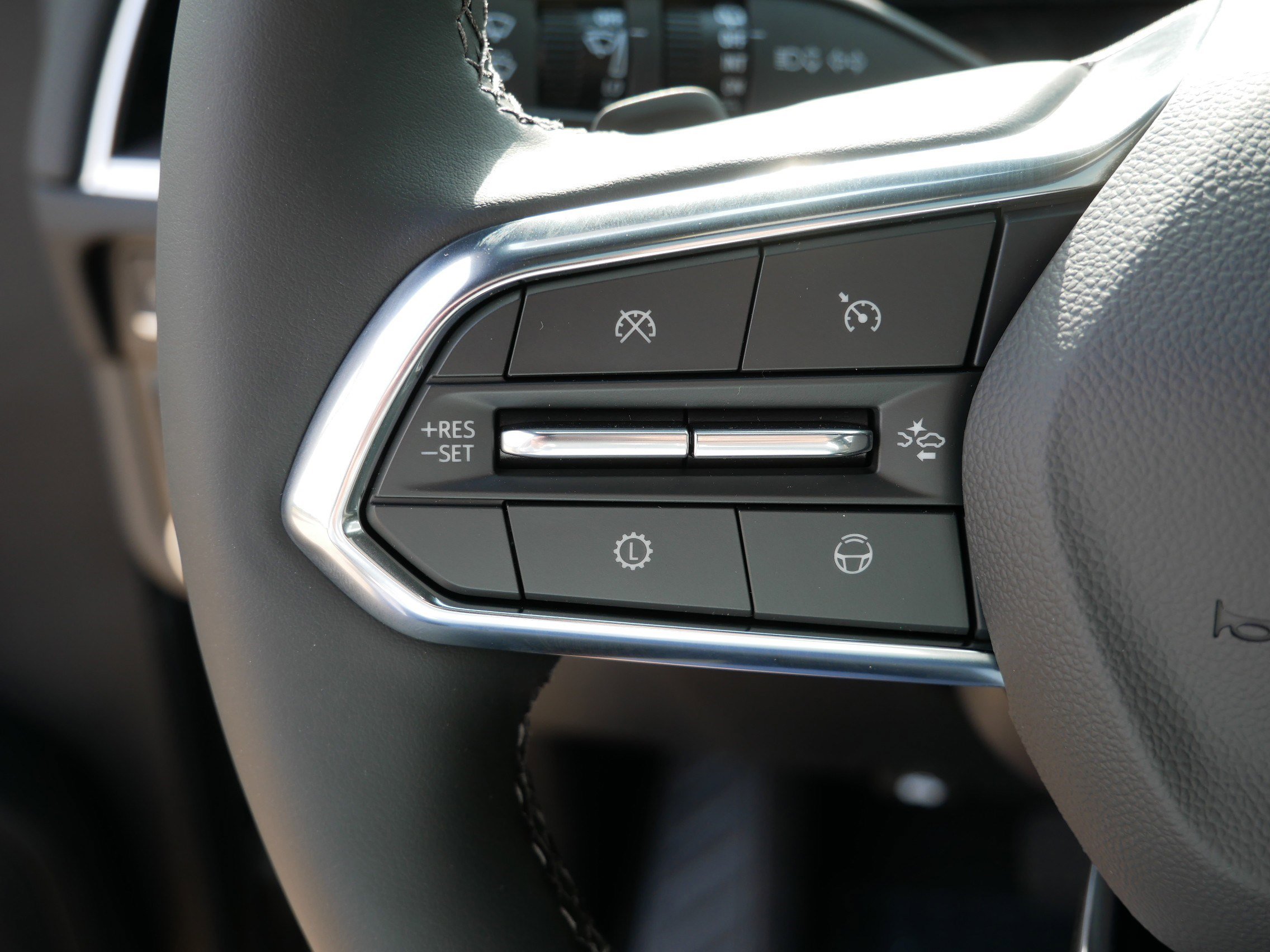 New 2025 Chevrolet Suburban Premier image 21