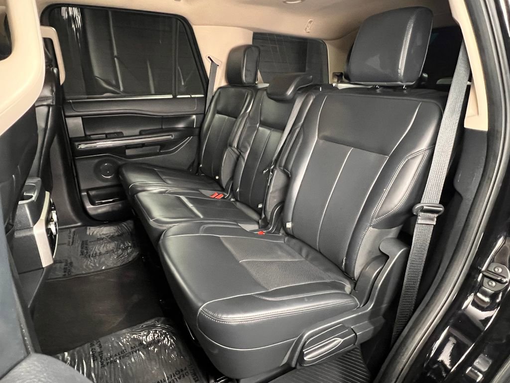 Used 2024 Ford Expedition XLT image 21