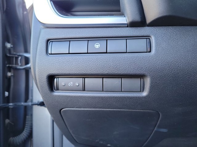 Used 2023 Nissan Rogue SV image 20