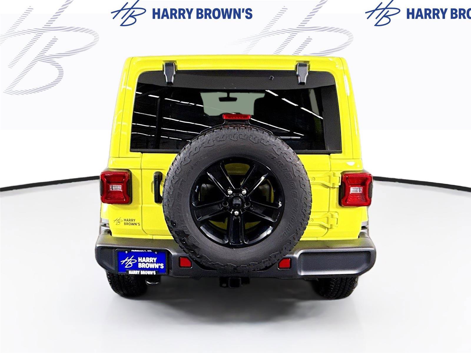 Used 2023 Jeep Wrangler Unlimited Sahara image 29