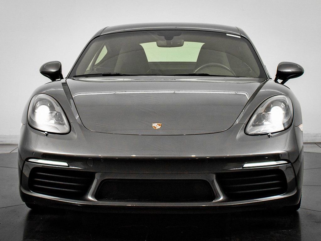 Used 2018 Porsche 718 Cayman S image 9