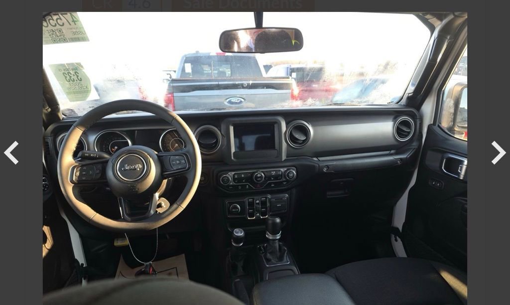 Used 2023 Jeep Gladiator Willys AWD/4WD image 13
