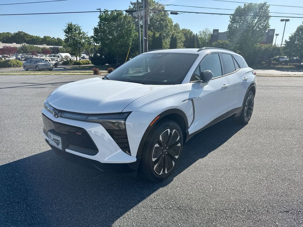 Certified 2024 Chevrolet Blazer EV RS image 3