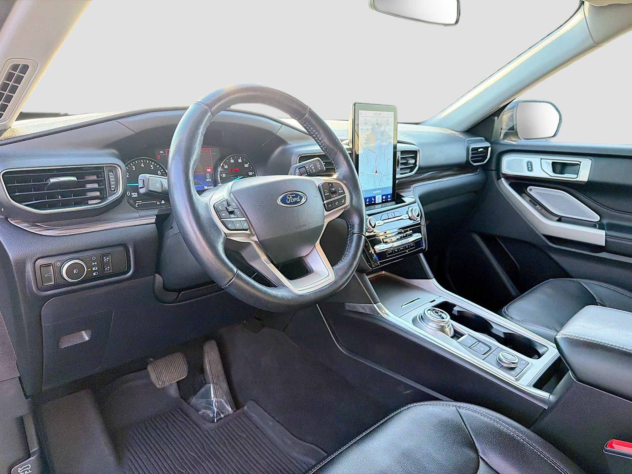 Used 2022 Ford Explorer Limited w/ Limited Technology Package AWD/4WD image 4