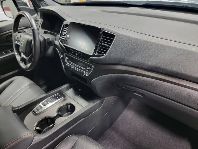 Used 2025 Honda Ridgeline TrailSport image 16